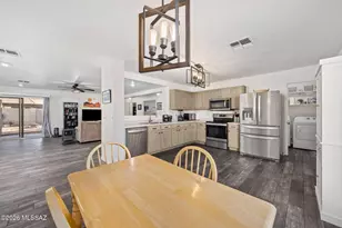 228 E Scarlet Maple St, Sahuarita, AZ 85629 - Photo 5