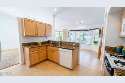 10229 E Gray Hawk Drive, Tucson, AZ 85730 - Photo 3