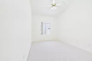 160 S Palace Gardens Dr, Tucson, AZ 85748 - Photo 19