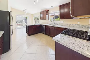 7923 S Lennox Ln, Tucson, AZ 85747 - Photo 5
