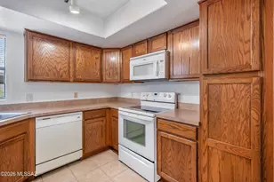 5855 N Kolb Rd, Tucson, AZ 85750 - Photo 9