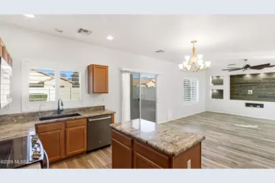 33915 S Colony Drive, Red Rock, AZ 85145 - Photo 7