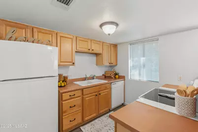 455 W Kelso Street #APT 222, Tucson, AZ 85705 - Photo 3
