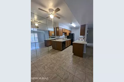 9420 E Speedway Boulevard #15, Tucson, AZ 85710 - Photo 5