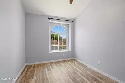 11872 N Labyrinth Drive, Tucson, AZ 85737 - Photo 13