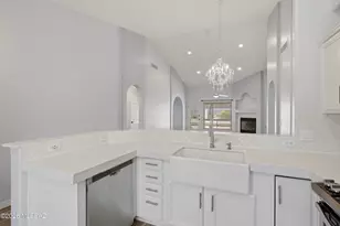 11872 N Labyrinth Dr, Tucson, AZ 85737 - Photo 7