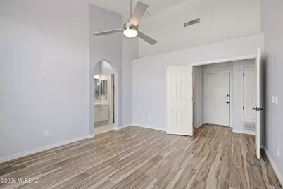 11872 N Labyrinth Drive, Tucson, AZ 85737 - Photo 19