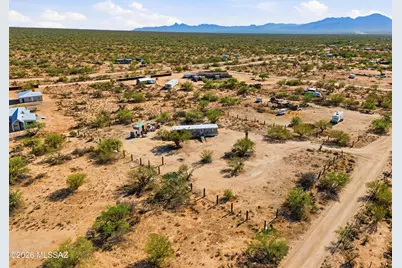 15201 W Cattle Trail, Tucson, AZ 85736 - Photo 17