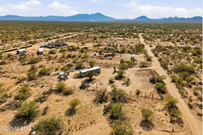 15201 W Cattle Trail, Tucson, AZ 85736 - Photo 19