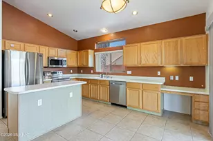 11109 N Eagle Crest Dr, Tucson, AZ 85737 - Photo 5