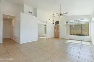 11109 N Eagle Crest Dr, Tucson, AZ 85737 - Photo 17