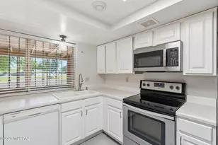 1722 S Camino Seco, Tucson, AZ 85710 - Photo 13