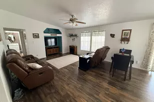 1085 W Possum Ln, Benson, AZ 85602 - Photo 13