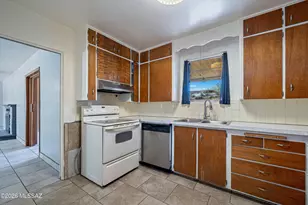 4126 E Lester St, Tucson, AZ 85712 - Photo 11