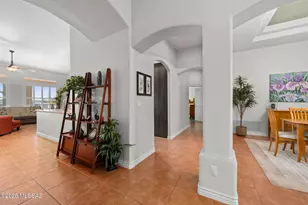 12323 N Tall Grass Dr, Oro Valley, AZ 85755 - Photo 9
