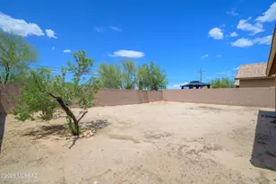 5242 W Canyon Towhee St, Tucson, AZ 85742 - Photo 27