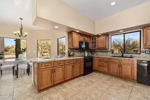 12801 N King Air Dr, Oro Valley, AZ 85755 - Photo 11