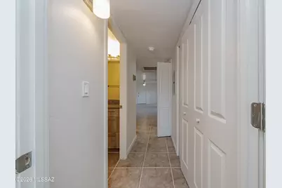 2525 N Alvernon Way #UNIT E1, Tucson, AZ 85712 - Photo 17