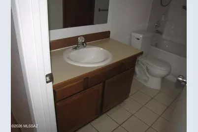 9946 E Leila Drive, Tucson, AZ 85730 - Photo 13