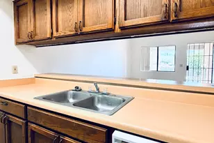 7664 E 22nd St, Tucson, AZ 85710 - Photo 11