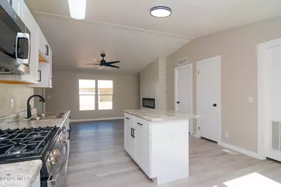 6120 E Thunder River Drive, Tucson, AZ 85756 - Photo 9