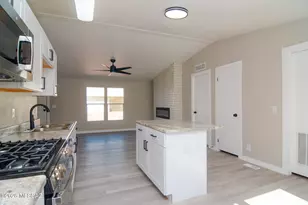 6120 E Thunder River Dr, Tucson, AZ 85756 - Photo 9