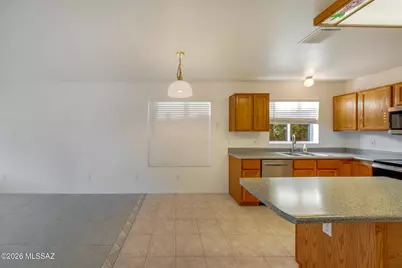 9181 E Sugar Sumac Street, Tucson, AZ 85747 - Photo 17
