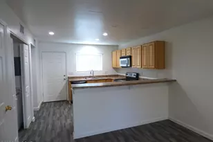 1077 N Riverside Dr, Tucson, AZ 85745 - Photo 3