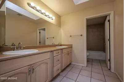 3080 W Placita De La Roseta Lane, Tucson, AZ 85746 - Photo 13