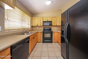 3080 W Placita De La Roseta Ln, Tucson, AZ 85746 - Photo 7