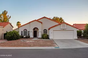 9413 N Warbler Pl, Tucson, AZ 85742 - Photo 1