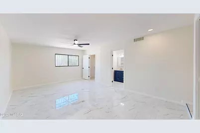 9051 E Cooper Street, Tucson, AZ 85710 - Photo 19
