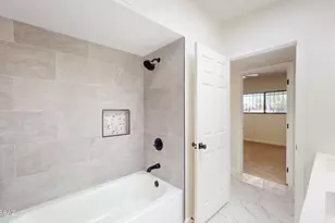 9051 E Cooper St, Tucson, AZ 85710 - Photo 27