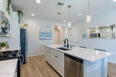 10836 W Perenosa Place, Marana, AZ 85653 - Photo 11