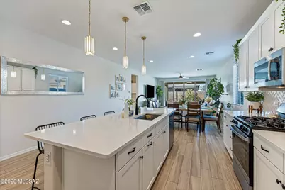 10836 W Perenosa Place, Marana, AZ 85653 - Photo 13