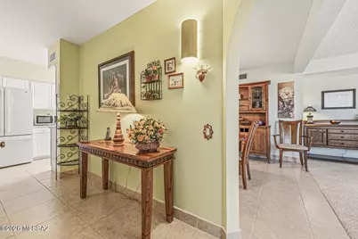 970 W Camino Sagasta, Green Valley, AZ 85622 - Photo 9