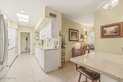 970 W Camino Sagasta, Green Valley, AZ 85622 - Photo 15