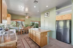 275 W Silver Sky Pl, Green Valley, AZ 85614 - Photo 15