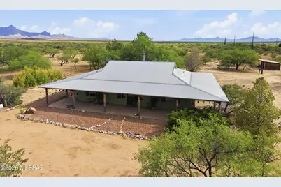 275 W Silver Sky Place, Green Valley, AZ 85614 - Photo 3