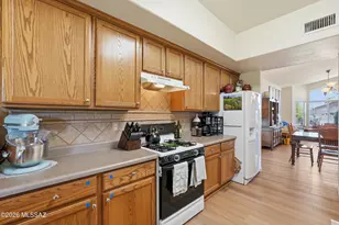 10650 E Bridgeport St, Tucson, AZ 85747 - Photo 11