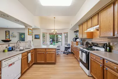 10650 E Bridgeport Street, Tucson, AZ 85747 - Photo 9