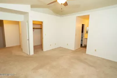 8521 N Spring Creek Drive, Tucson, AZ 85742 - Photo 13