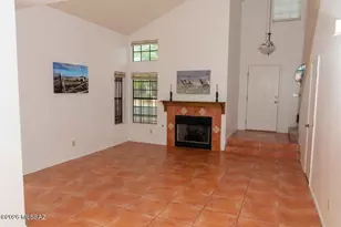 8521 N Spring Creek Dr, Tucson, AZ 85742 - Photo 3