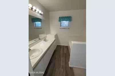 8521 N Spring Creek Drive, Tucson, AZ 85742 - Photo 19