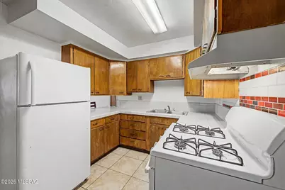138 W District Street, Tucson, AZ 85714 - Photo 7