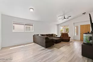 10451 E Oakbrook St, Tucson, AZ 85747 - Photo 7