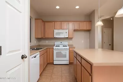 12073 W Hailey Lane, Marana, AZ 85653 - Photo 3