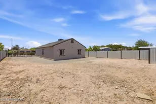 642 W Florence St, Tucson, AZ 85705 - Photo 27