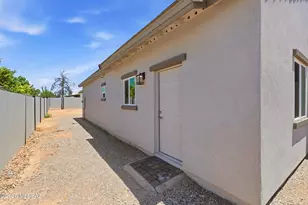 642 W Florence St, Tucson, AZ 85705 - Photo 29