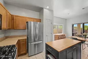 5465 W Bandtail Ct, Marana, AZ 85658 - Photo 3